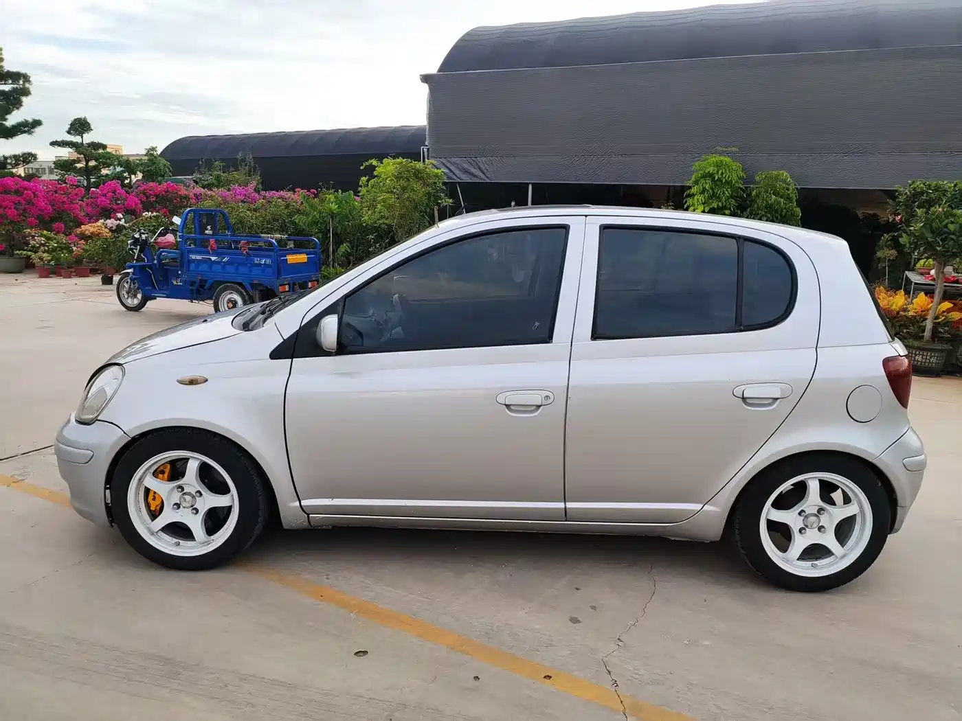 FAW Vizi 2003 2004 Model 1.3L Automatic Luxury