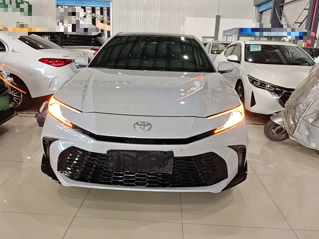 Toyota Camry 2024 2.0S Sport Edition фото 3