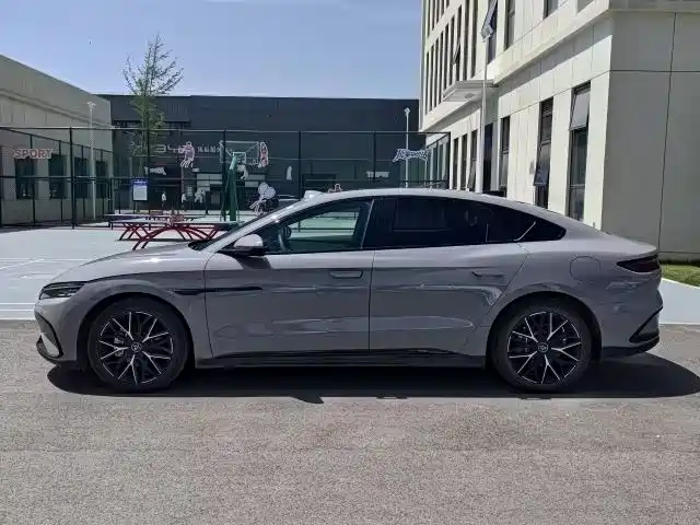 BYD HAN