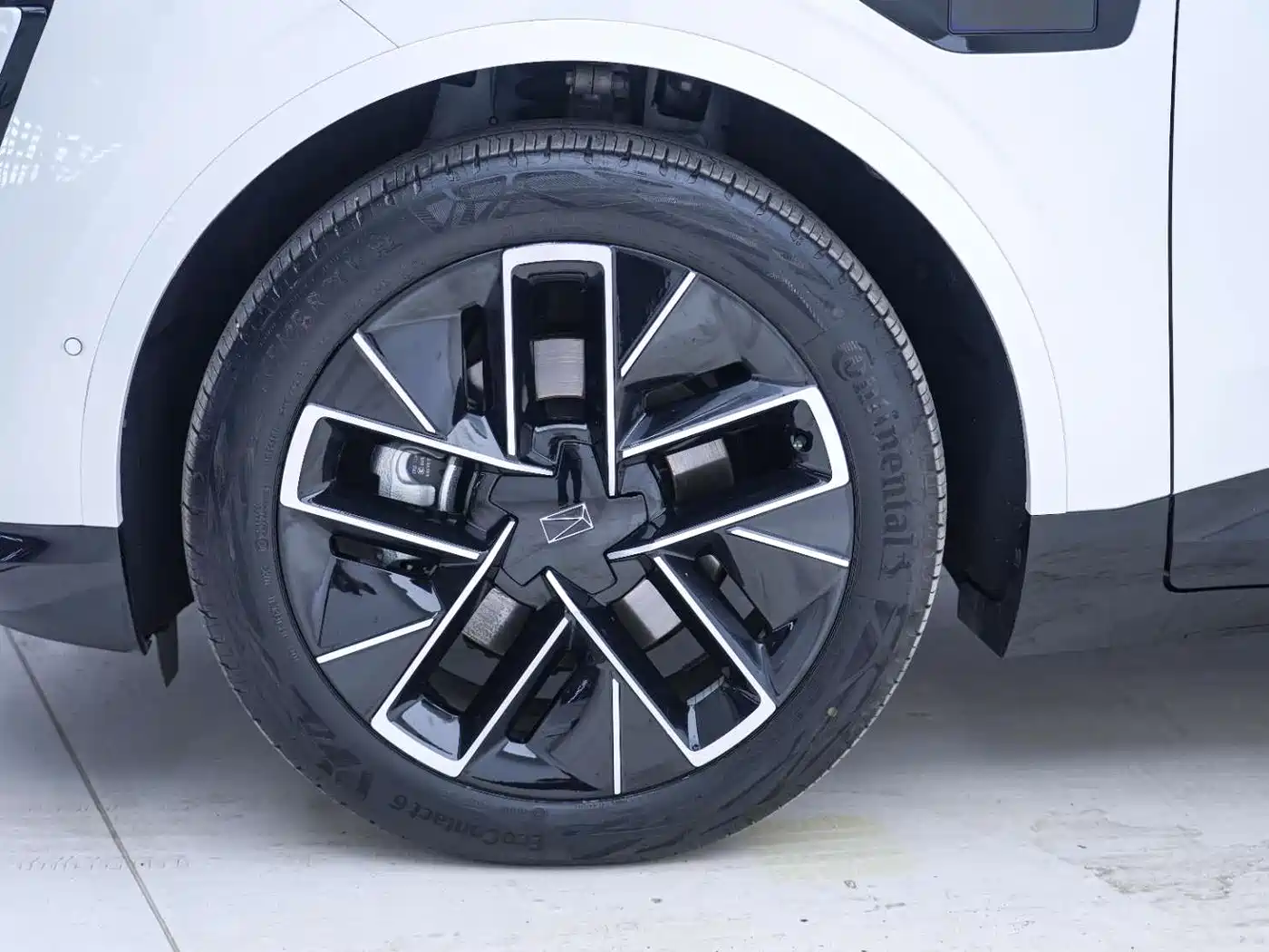 Avatr 11 2025 Facelift Max Range Extender фото 12