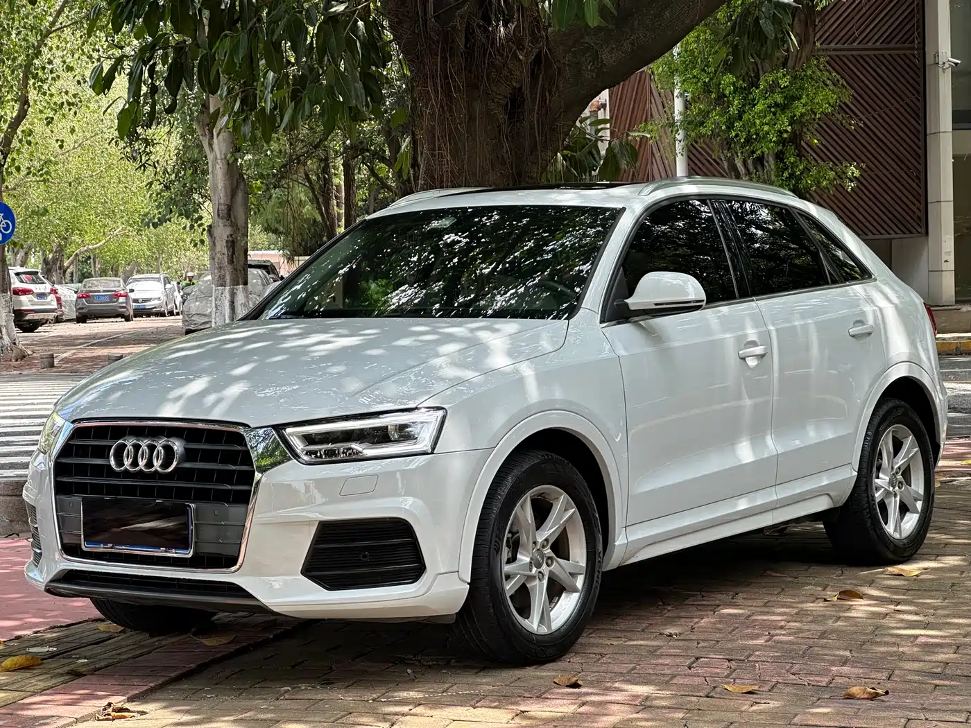 Фото 1 - Audi Q3