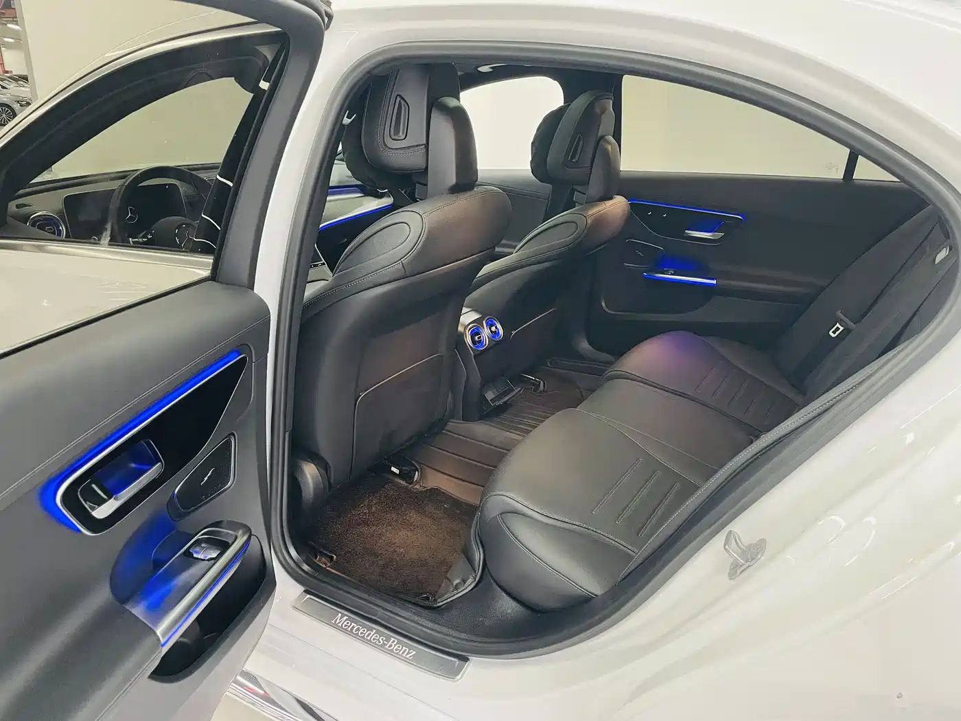 Mercedes-Benz C-Class 2024 C 260 L Sport фото 9