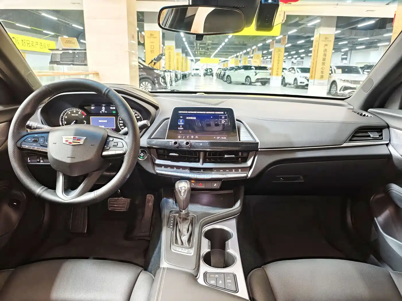 CADILLAC CT4