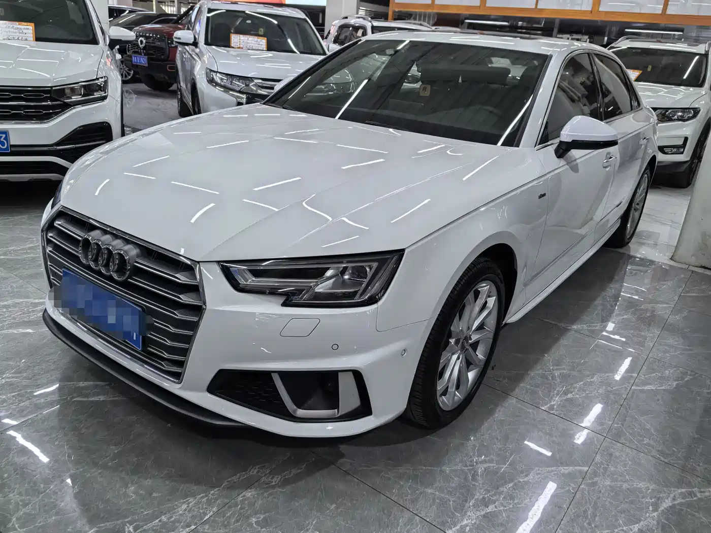 Audi A4L 2019 40 TFSI Fashion (China V)