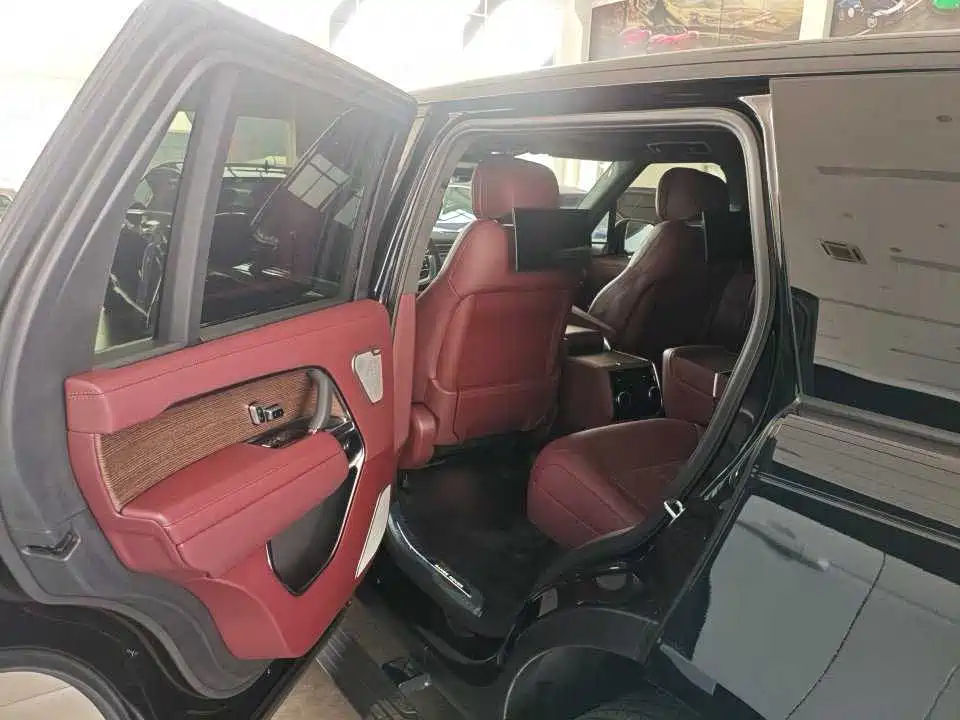 Photo 5 - Land Rover Range Rover