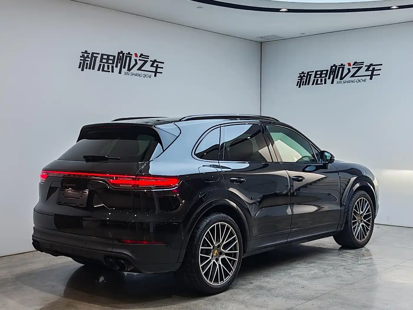 Porsche Cayenne 2023 Cayenne 3.0T Platinum Edition фото 3
