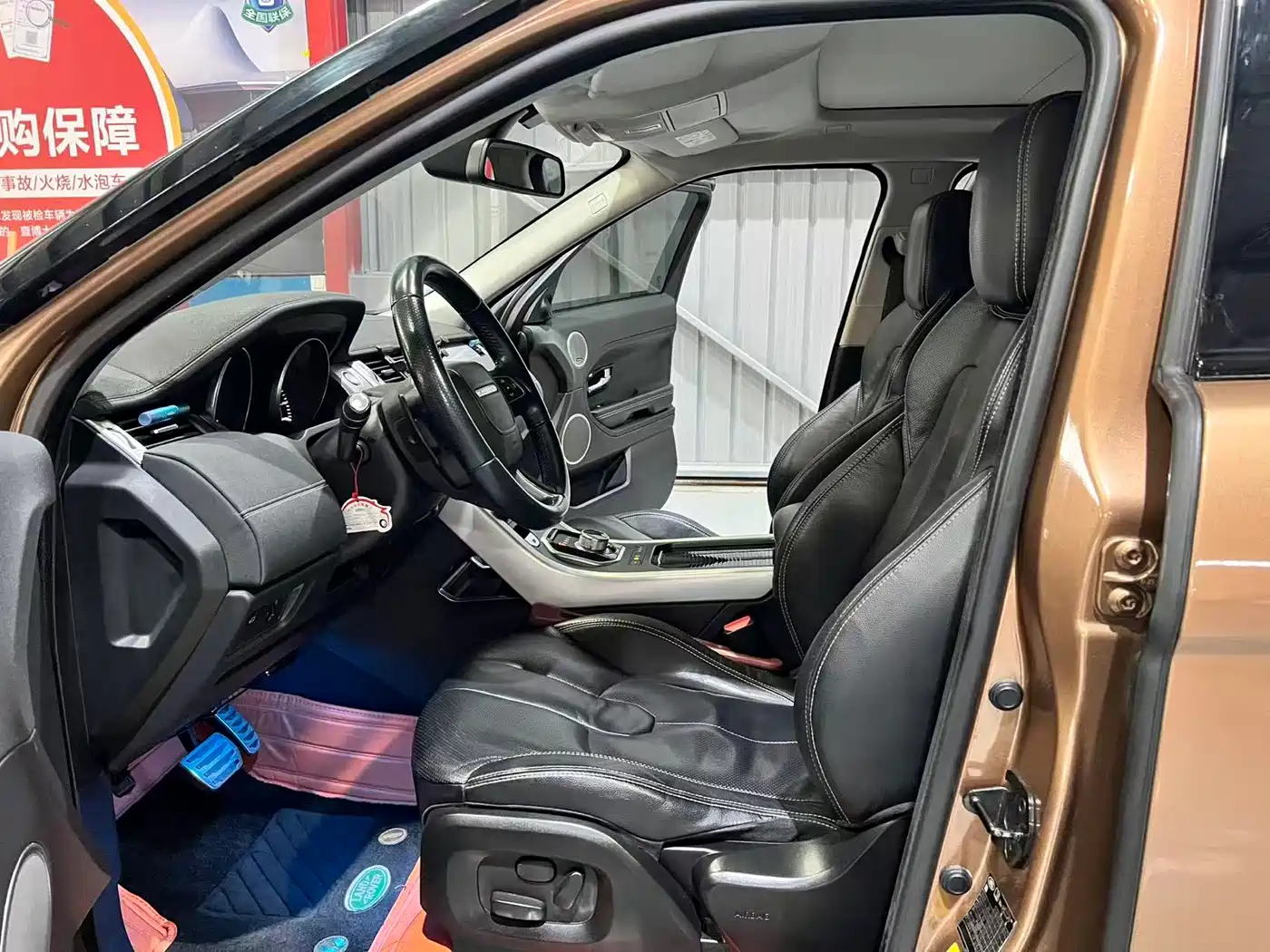 Land Rover Range Rover Evoque (Import) 2014 2.0T 5-door Brilliance Sport фото 4