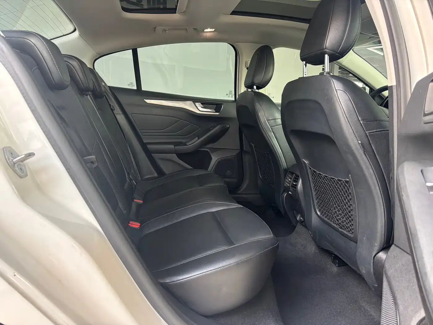 Ford Focus 2018 2019 Sedan EcoBoost 180 Automatic Sharp