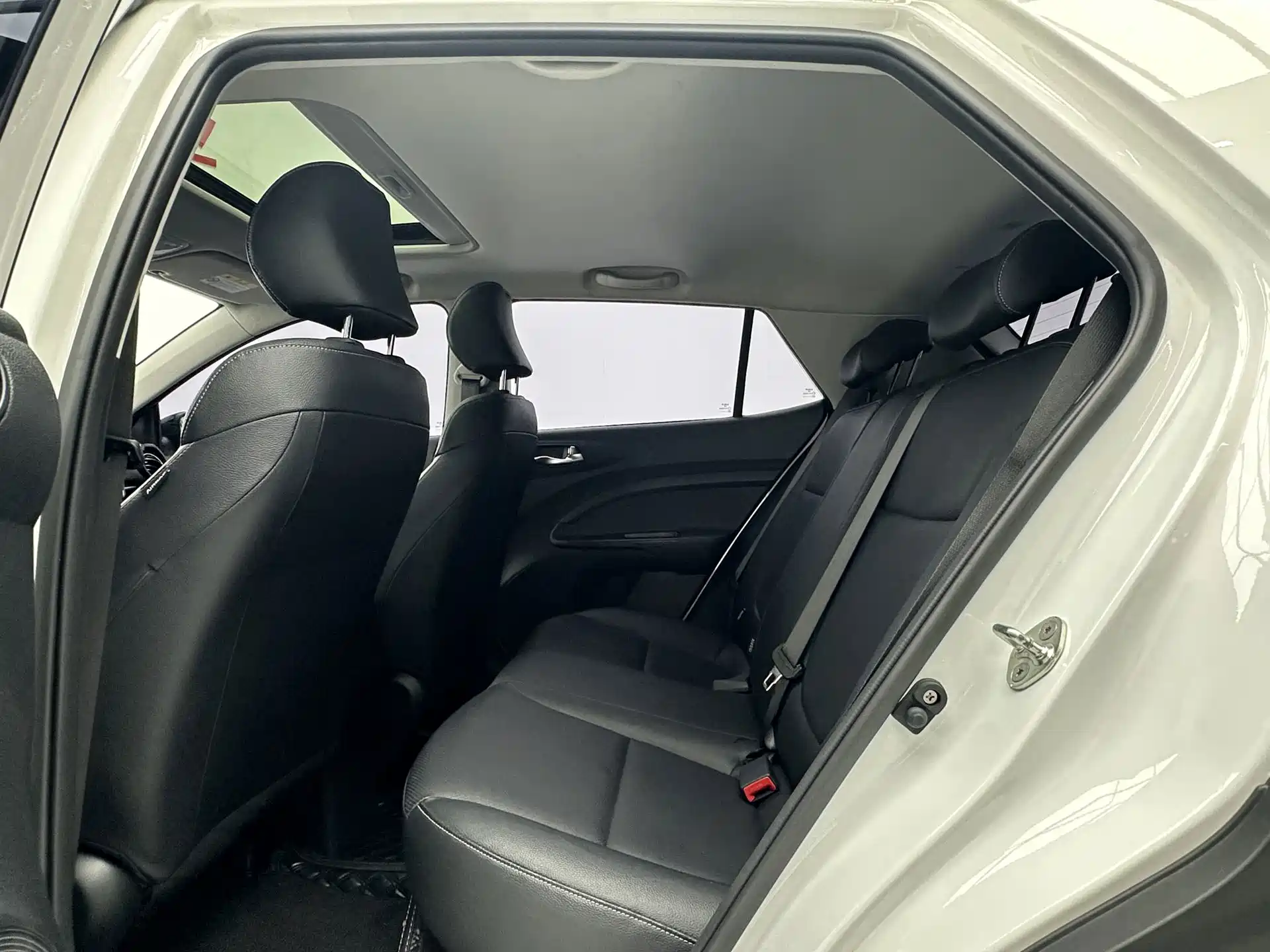 Фото 5 - Kia KX1