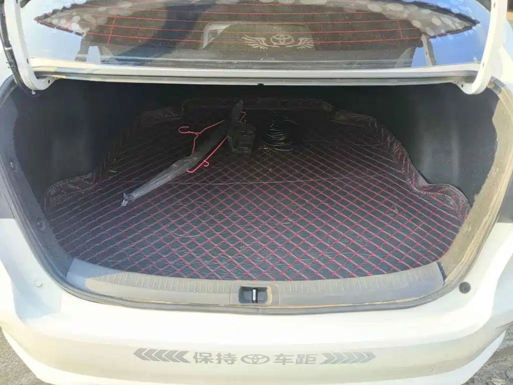 Photo 13 - Toyota Corolla