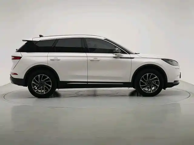 LINCOLN ADVENTURER