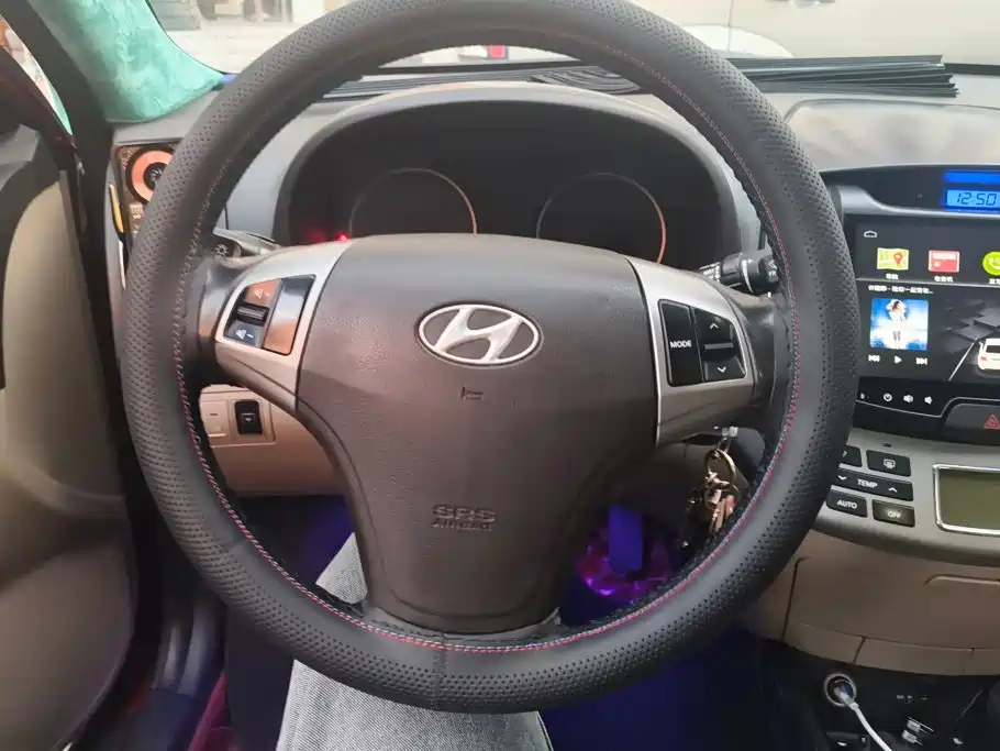 صورة 15 - Hyundai Elantra