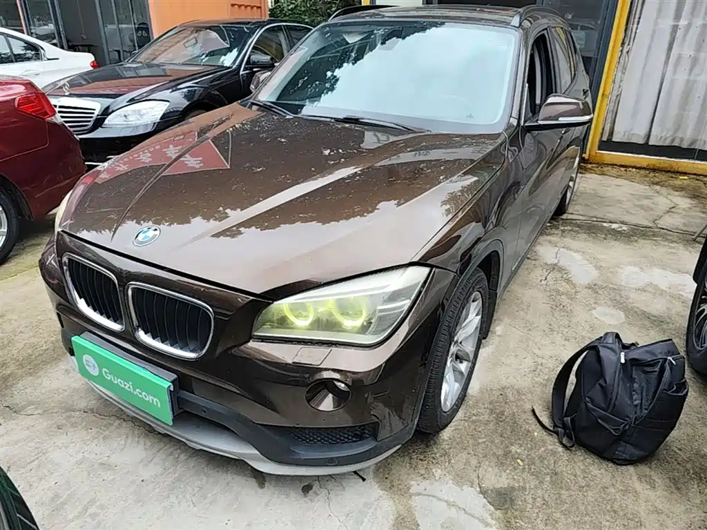 BMW X1 2014 sDrive18i Leading Edition