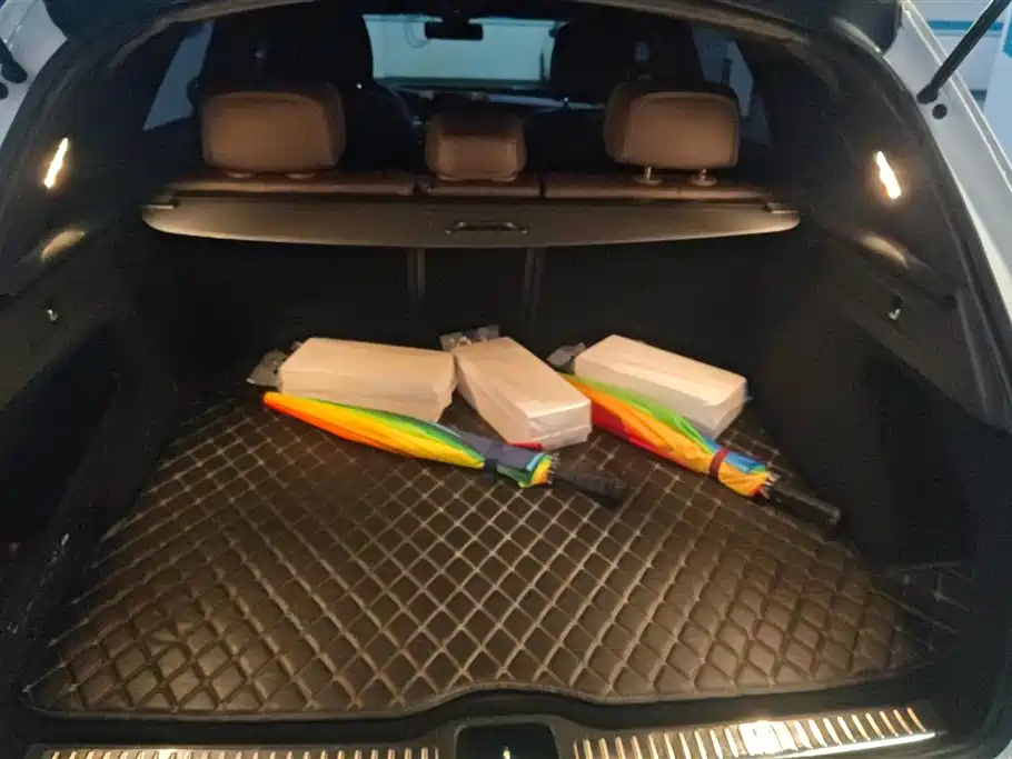 Mercedes-Benz GLC 2022 Facelift II GLC 260 L 4MATIC Luxury фото 4