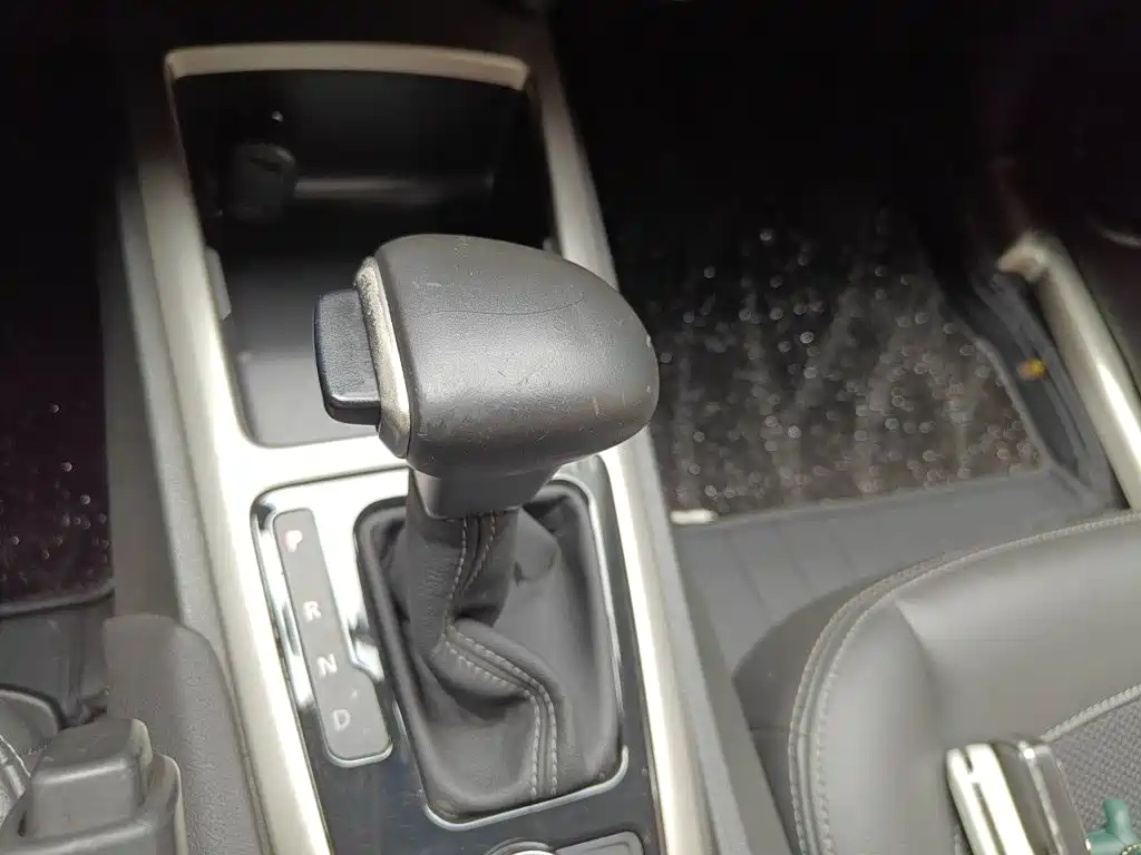 Qoros 3 2017 2016 Sedan 1.6L Automatic Zhiyue