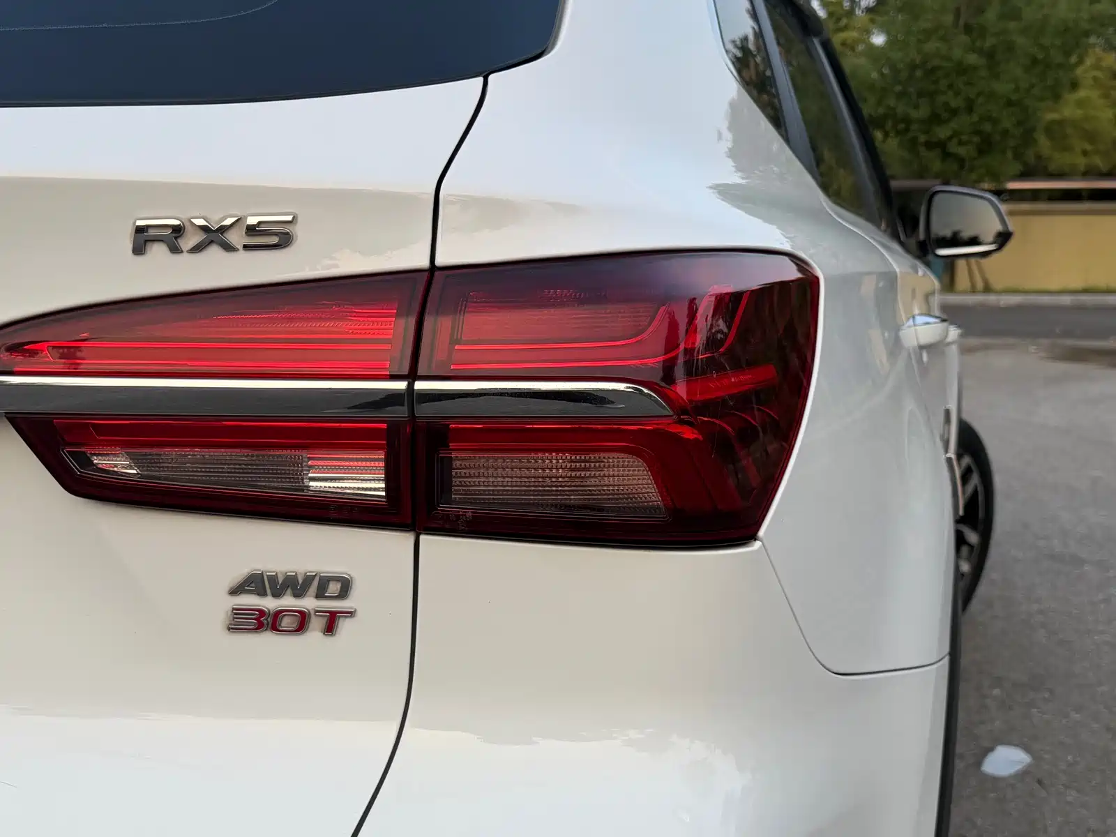 Фото 26 - Roewe RX5