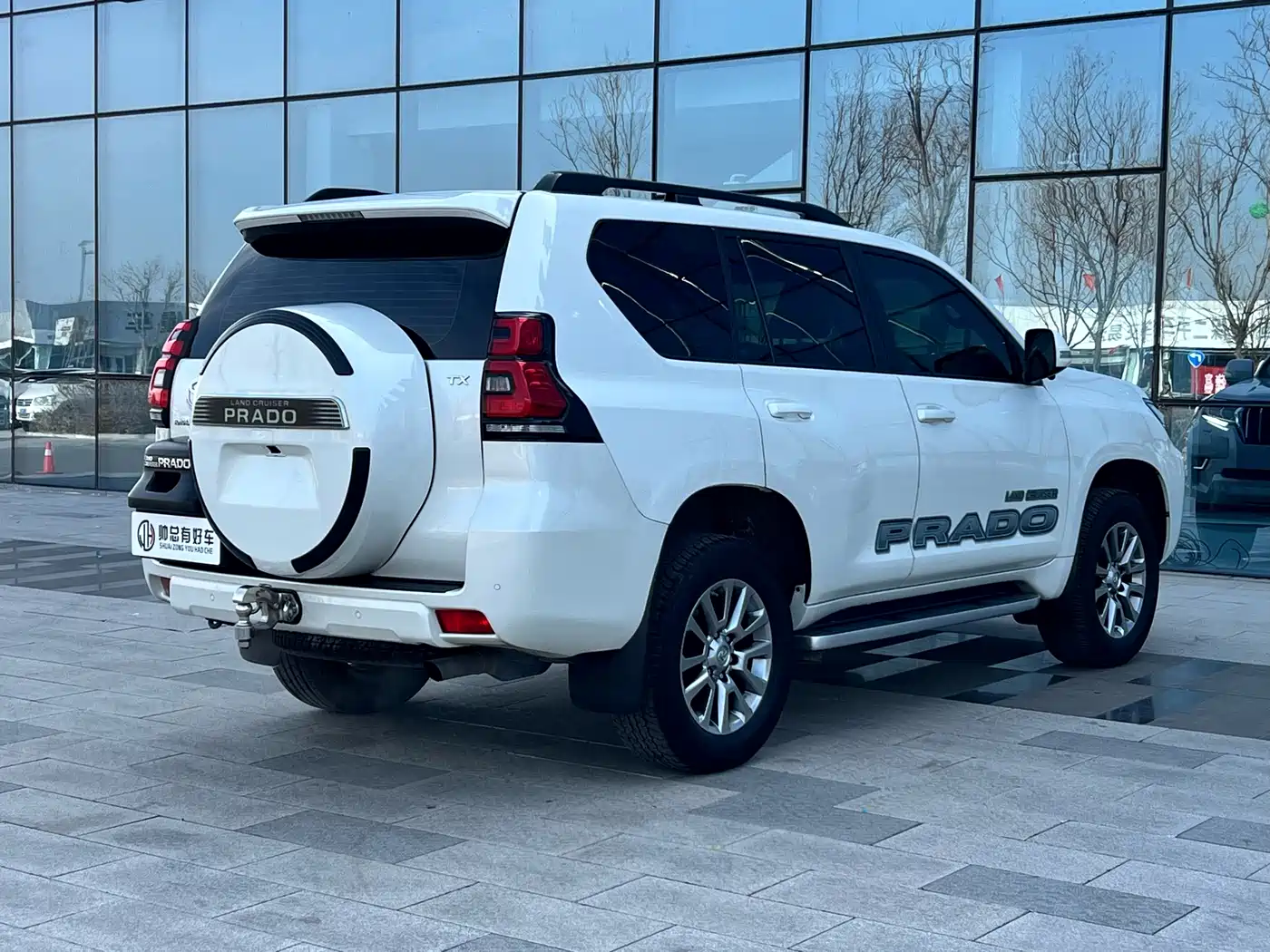Toyota Prado 2018 3.5L Automatic TX-L Rear-mounted Spare Tire фото 6