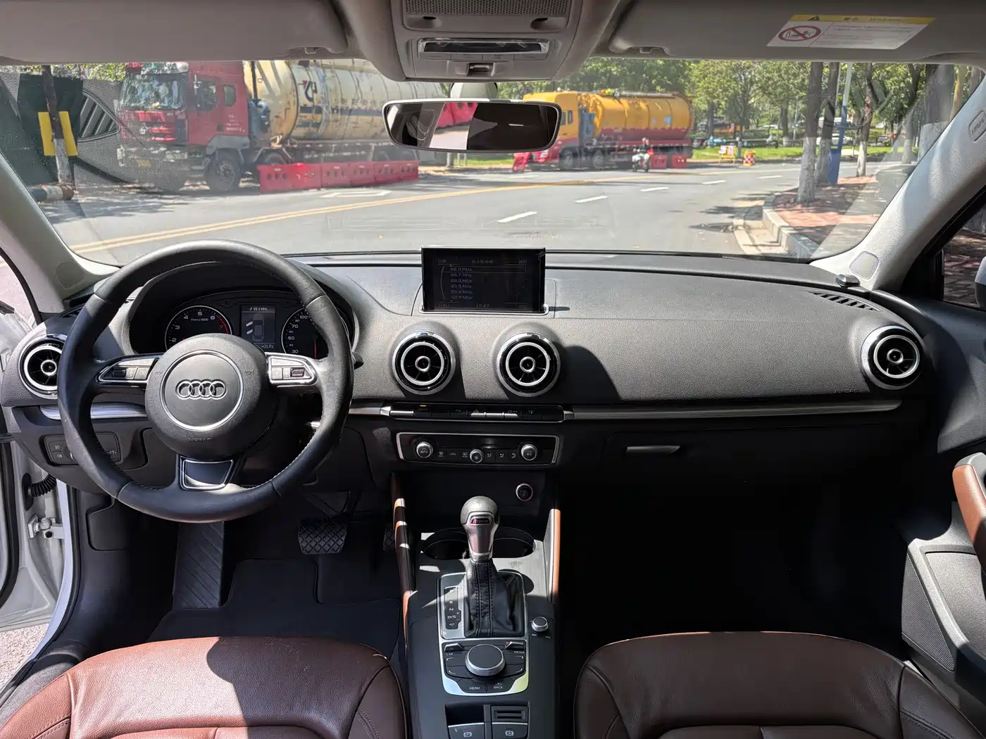 Audi A3 2015 Limousine 35 TFSI Millionth Anniversary Comfort Enjoyment Type фото 17