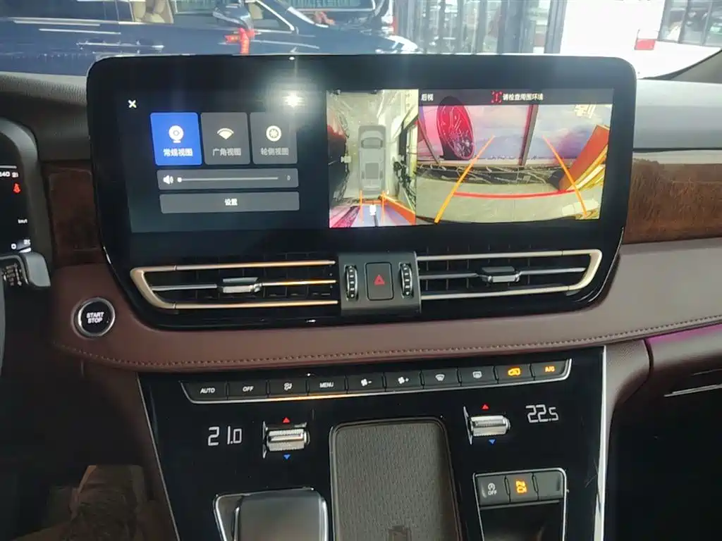 Hongqi HQ9 2023 2.0T Smart Connect Flag Enjoy Edition фото 13