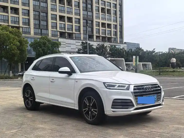 Audi Q5L 2020 40 TFSI Prestige Fashion фото 8