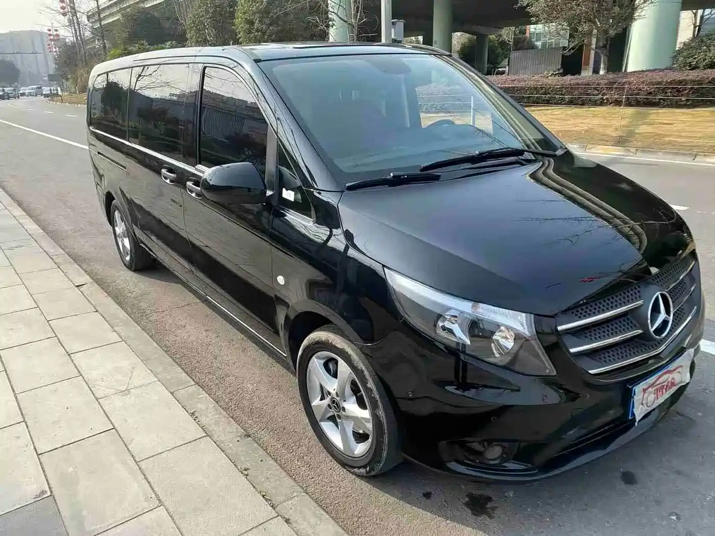 Mercedes-Benz Vito 2018 2.0T Business Edition China VI фото 3