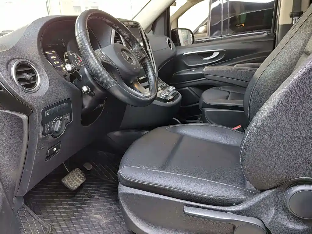 Mercedes-Benz Vito 2018 2.0T Business Edition China VI фото 12