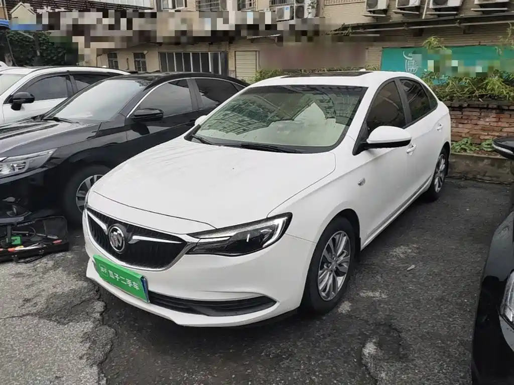 Buick Excelle 2019 18T Auto Connected Elite China VI фото 2