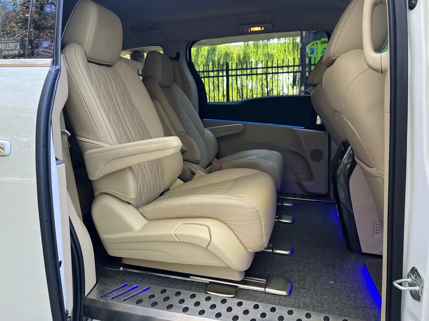 Buick GL8 2023 Facelift Land Business Class Luxury фото 14