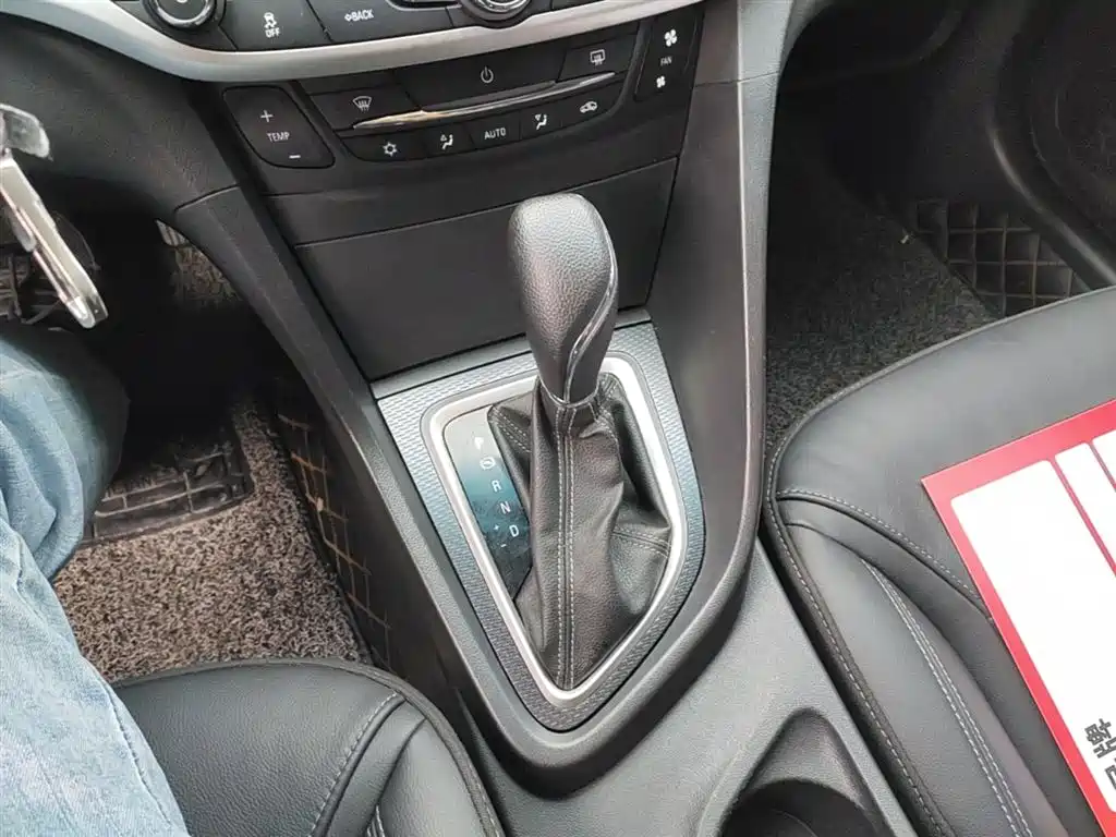 Buick Excelle 2019 18T Auto Connected Elite China VI фото 14