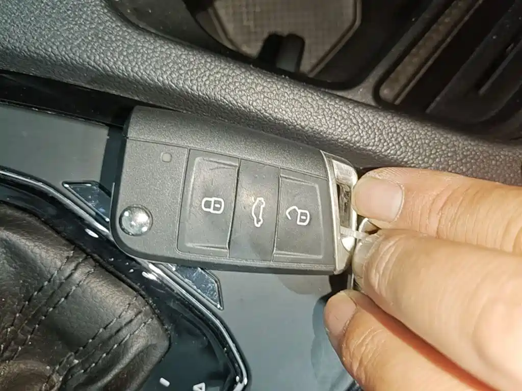 VOLKSWAGEN TIGUAN L NEW ENERGY