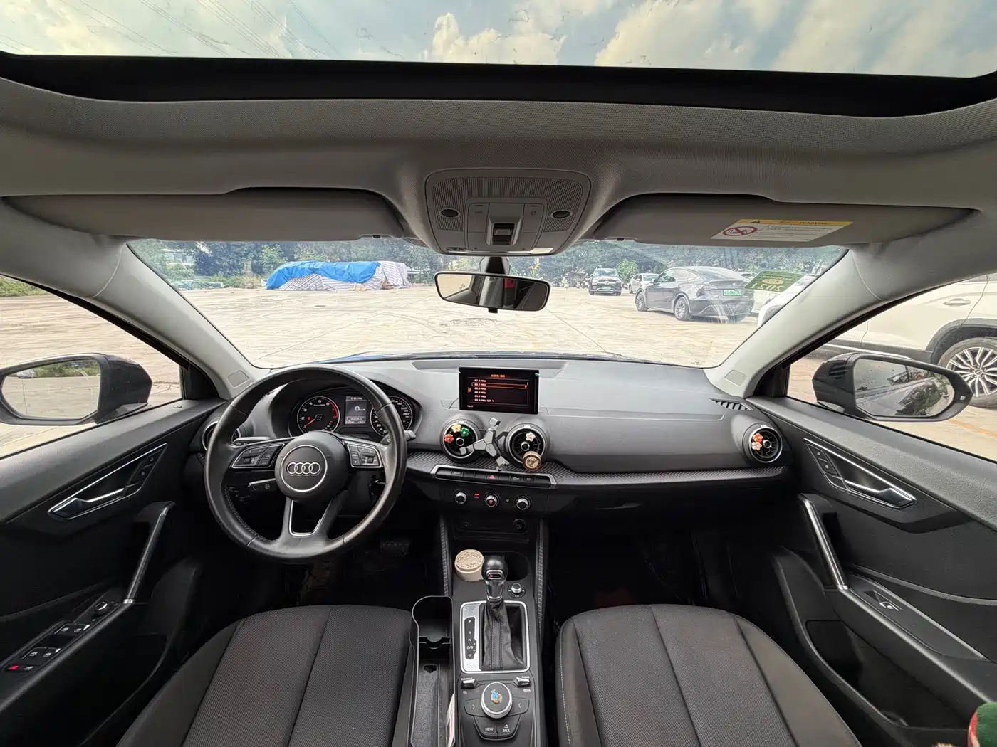 Audi Q2L 2019 2018 35 TFSI Launch Exclusive Edition China VI