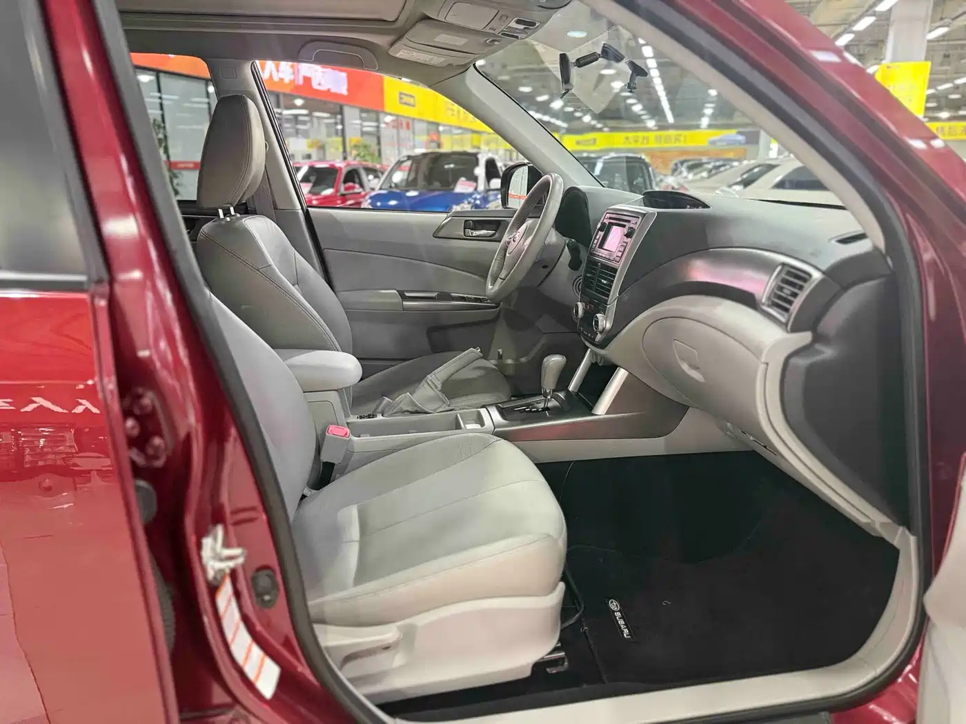 Subaru Forester 2011 2.5XS Automatic Luxury Edition фото 27