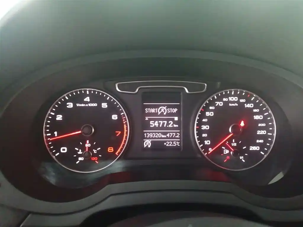 Audi Q3 2015 30 TFSI Comfort фото 12