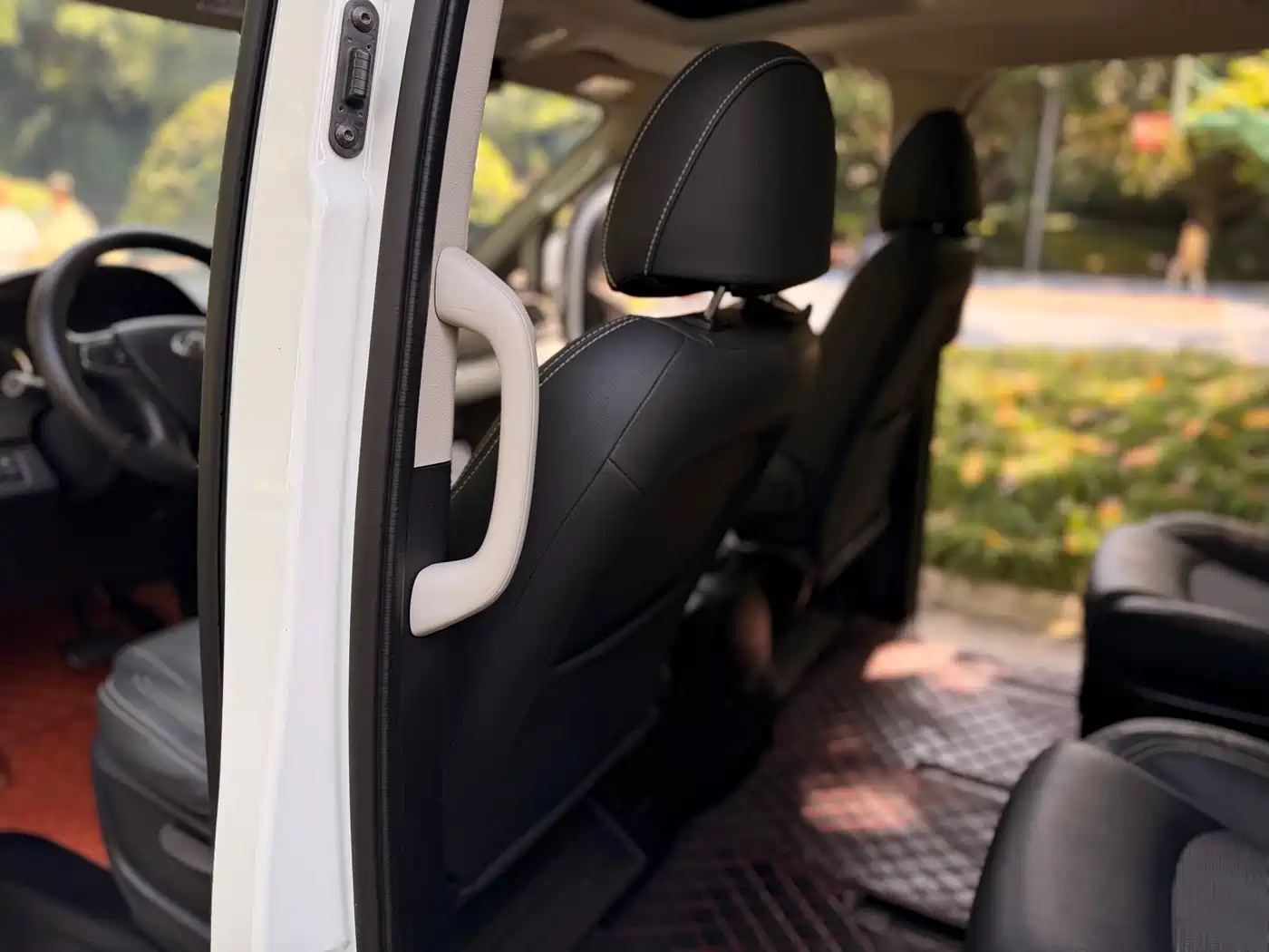 SAIC Maxus Maxus G10 2019 PLUS 2.0T Auto Elite China VI фото 28