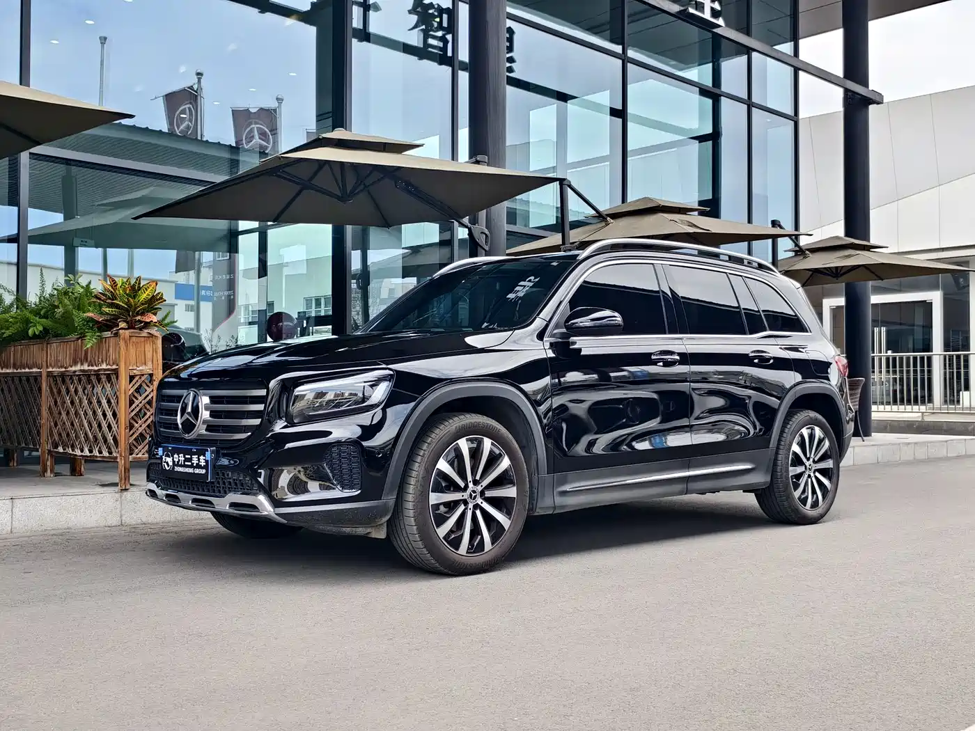 Mercedes-Benz GLB 2025 Model GLB 220 Fashion Style