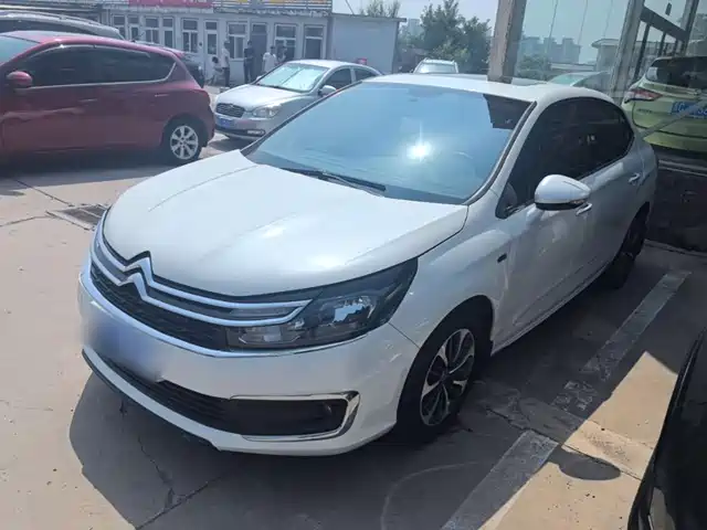  Citroën Citroën C4L 2016 1.2T Manual Leading Edition