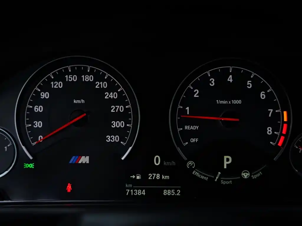 BMW M4 2017 M4 Convertible Fans Limited Edition фото 11