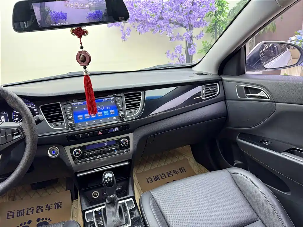 Hyundai Mistra 2014 1.8L Auto Smart GLS фото 16