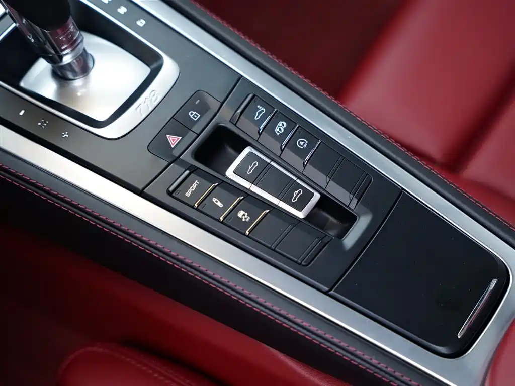 Porsche 718 2022 Boxster 2.0T фото 32