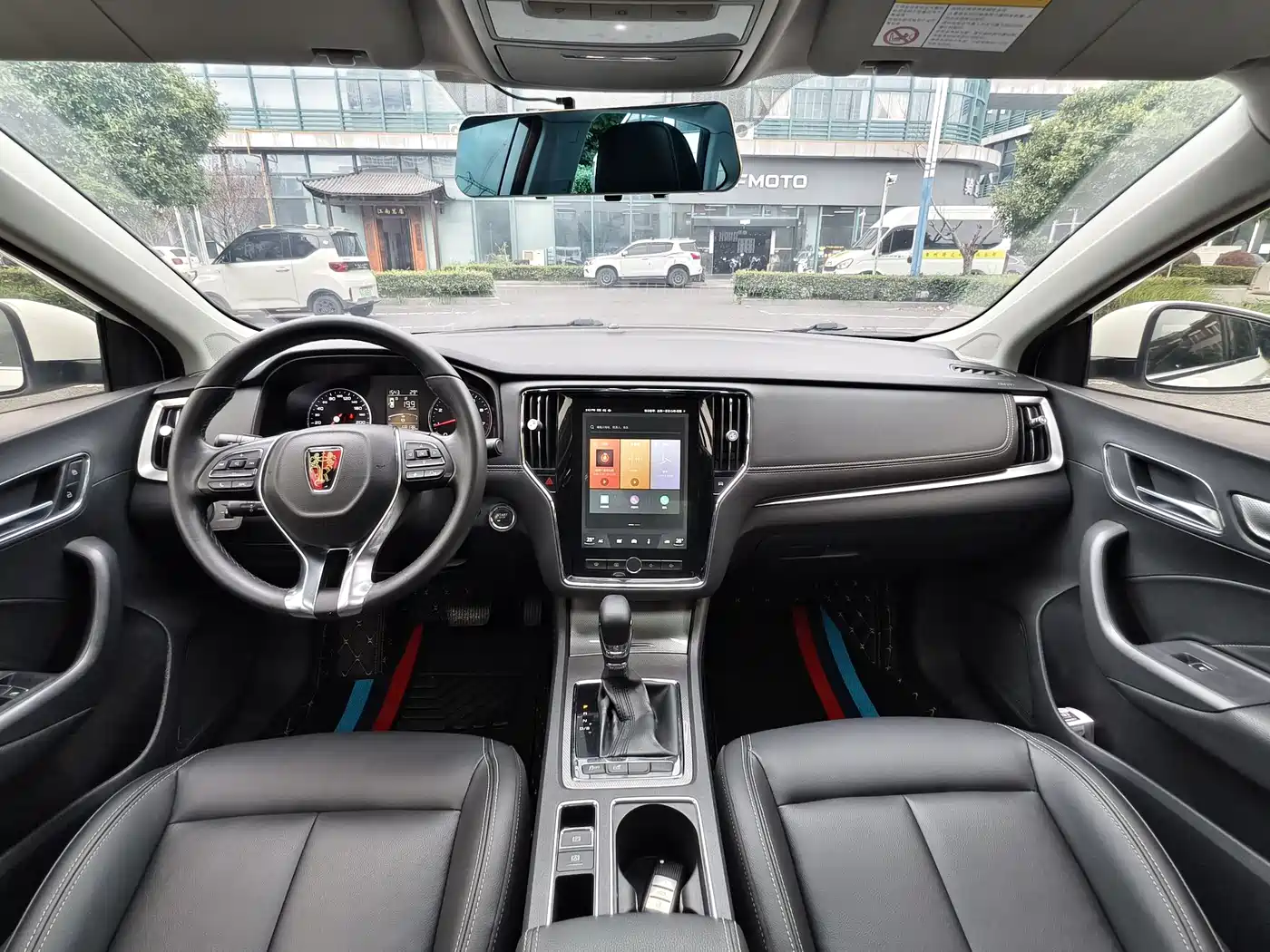 Фото 15 - Roewe i6