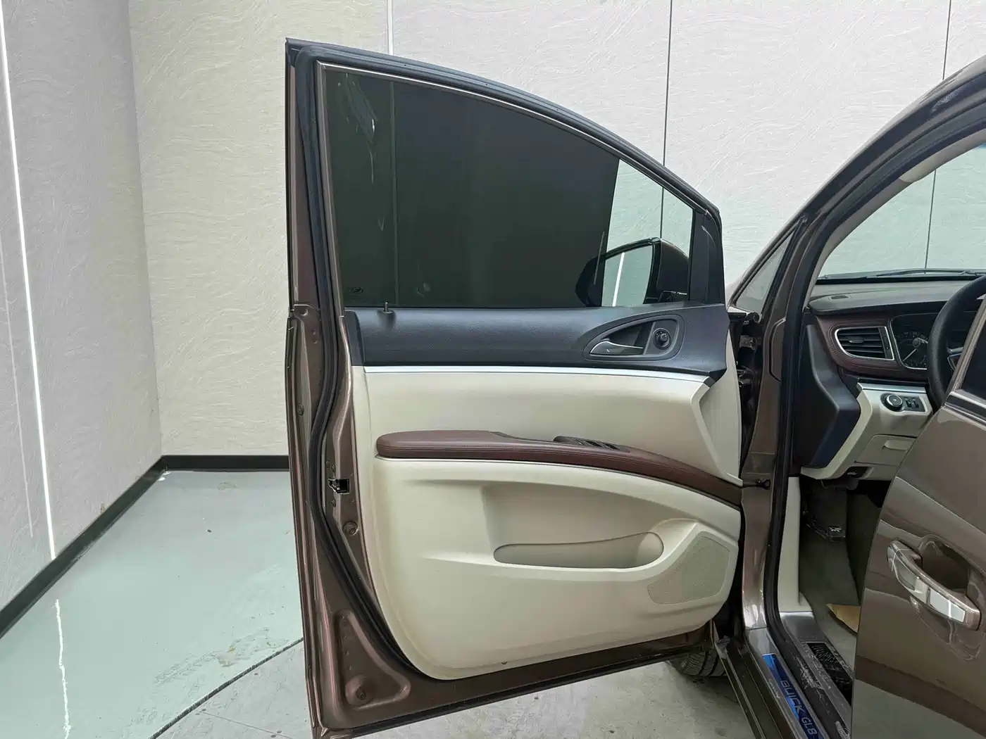 Buick GL8 2018 28T Luxury Model China VI фото 21