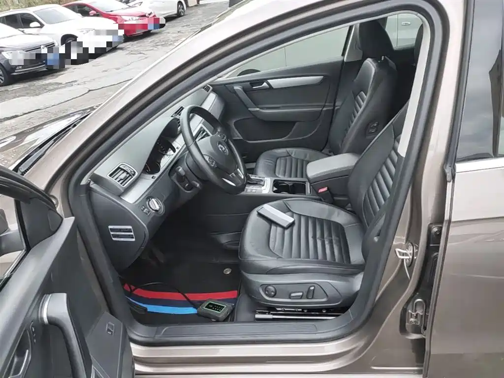 Volkswagen Magotan 2015 1.8TSI Leading фото 15
