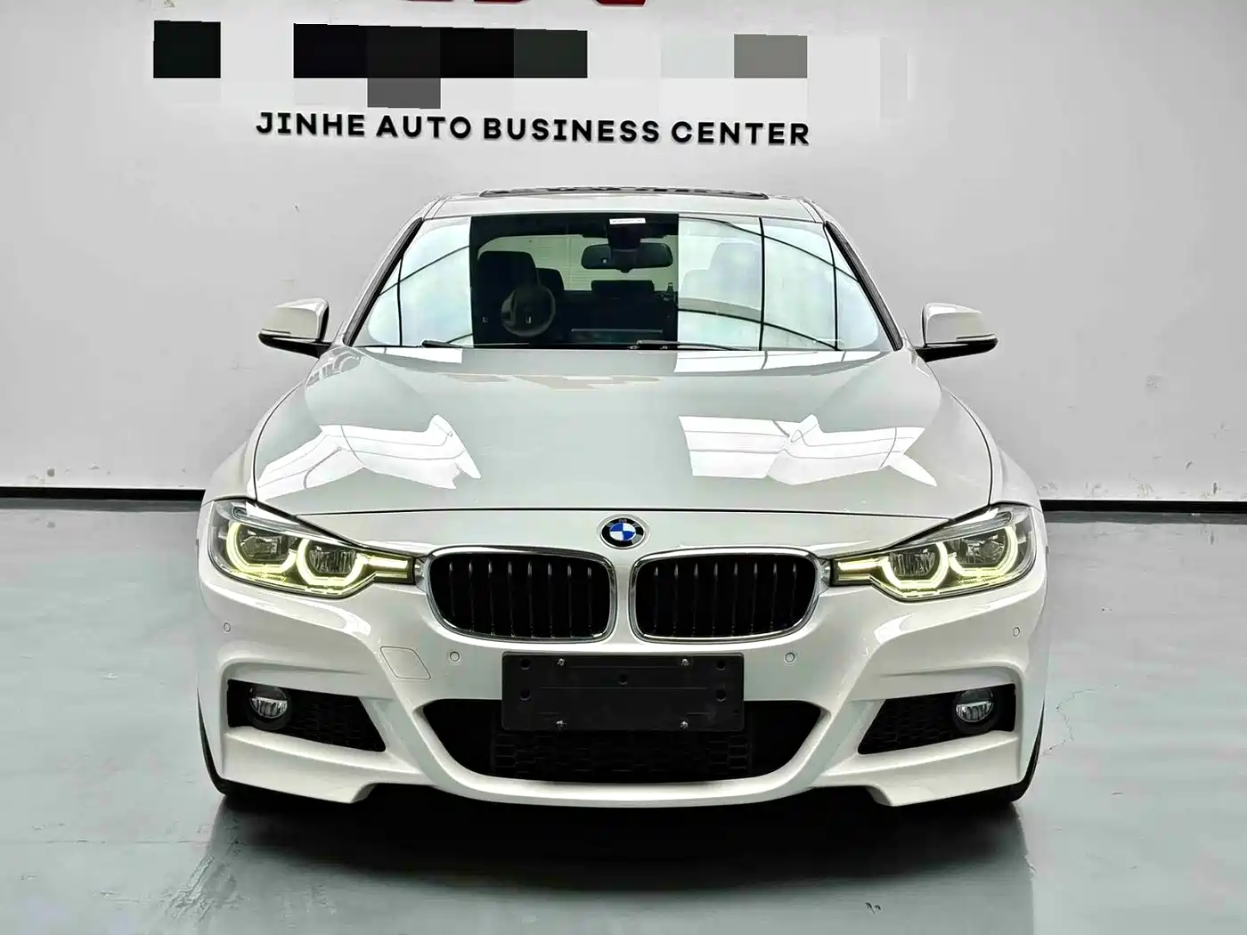 BMW 3 Series 2016 320i M Sport фото 3