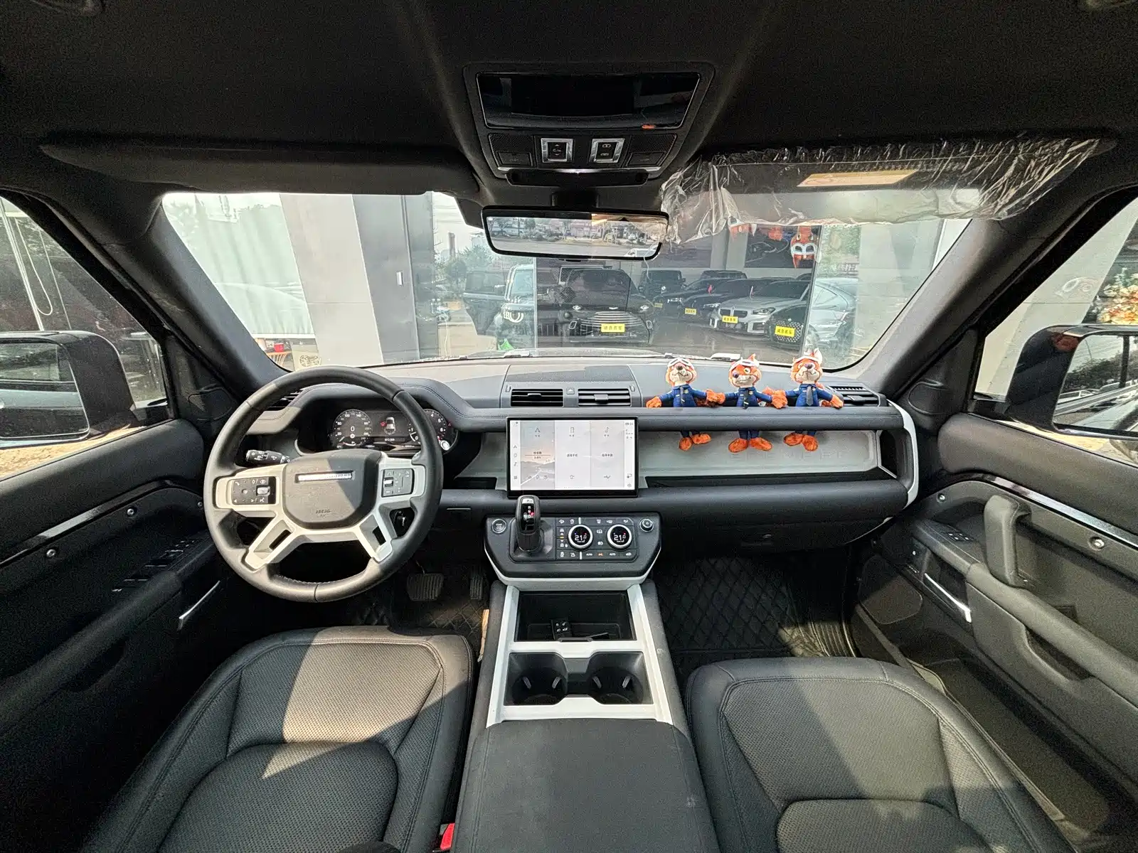 صورة 9 - Land Rover Defender