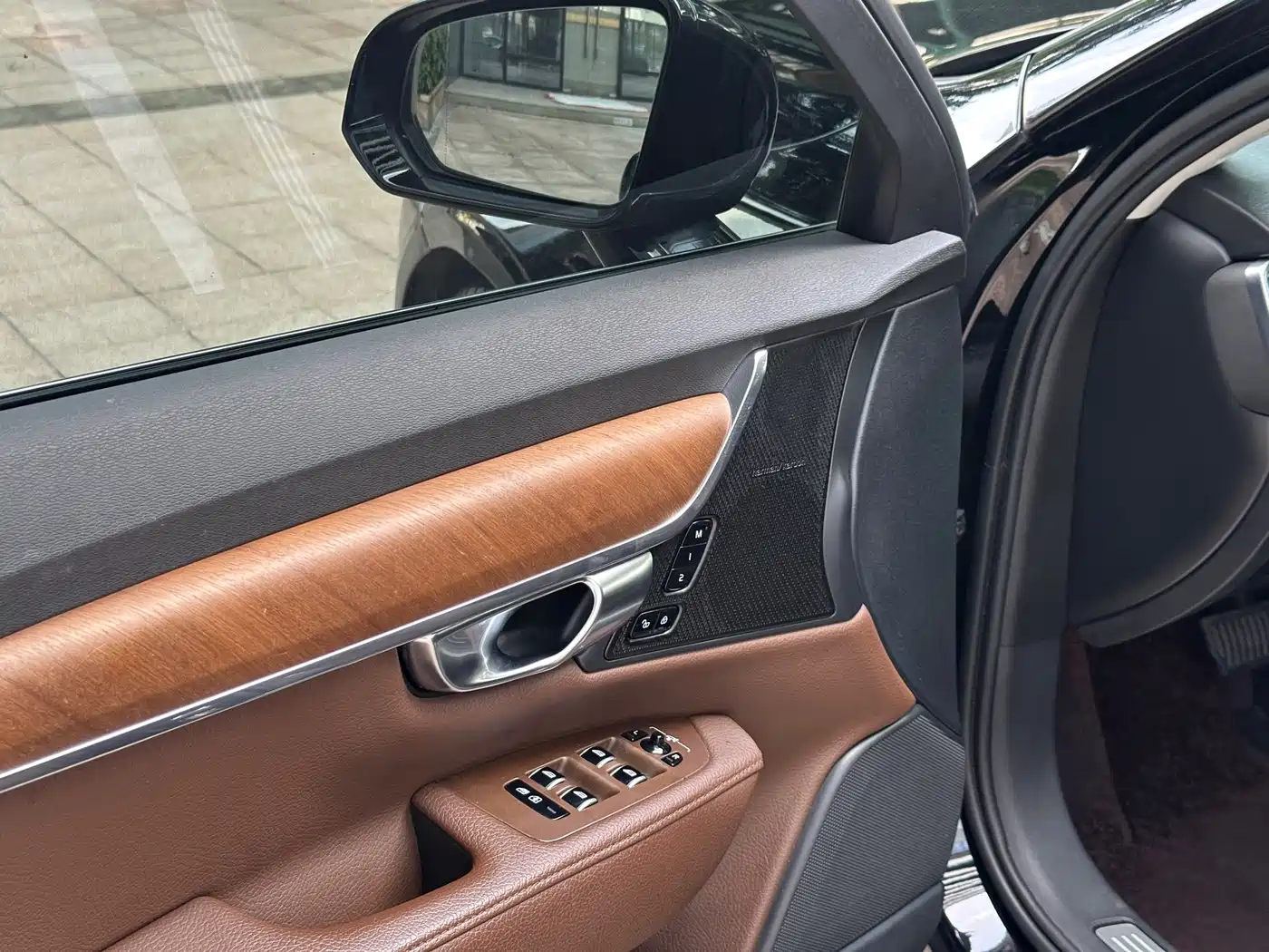 Фото 10 - Volvo S90
