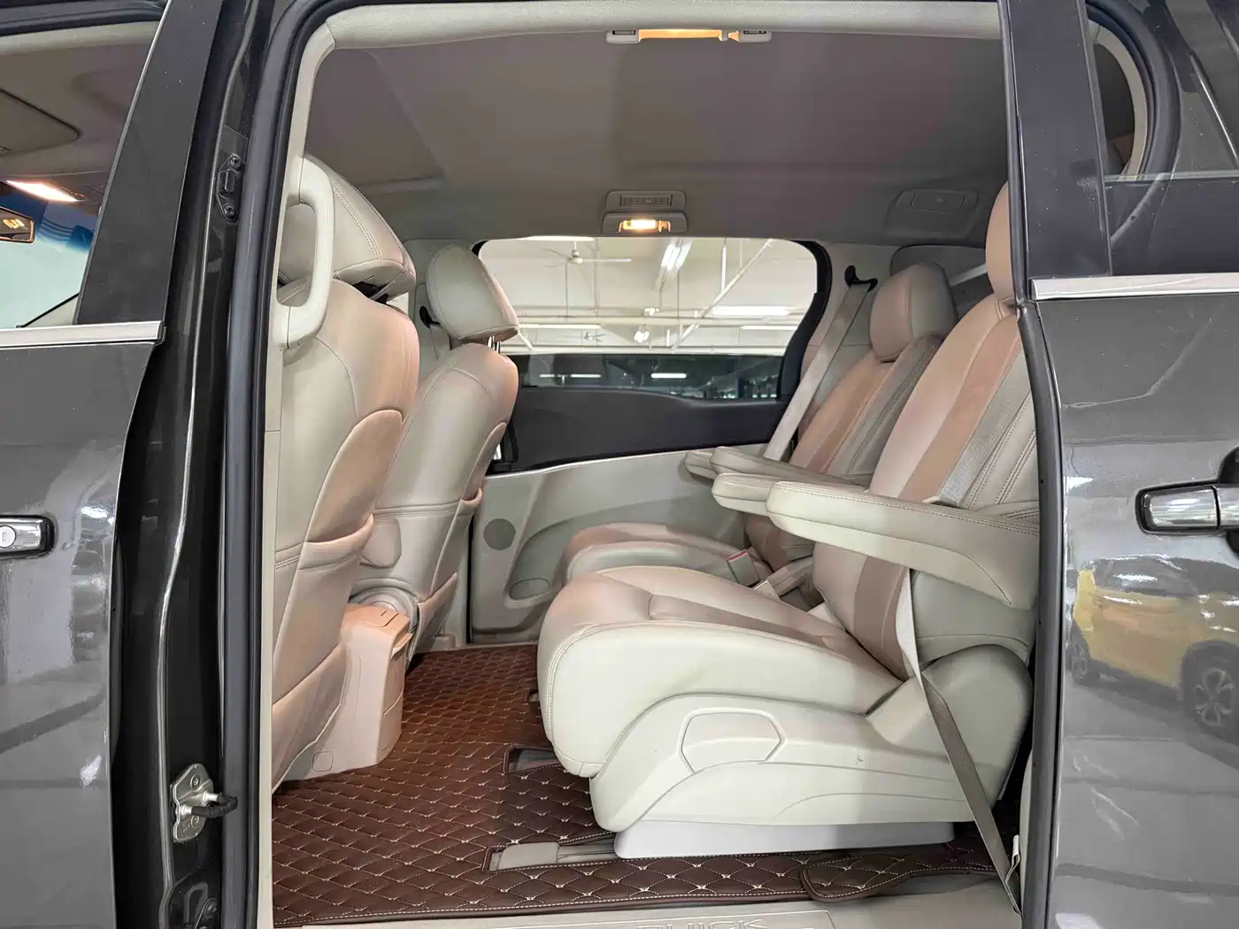 Buick GL8 2021 Land Business Class 652T Comfort фото 10