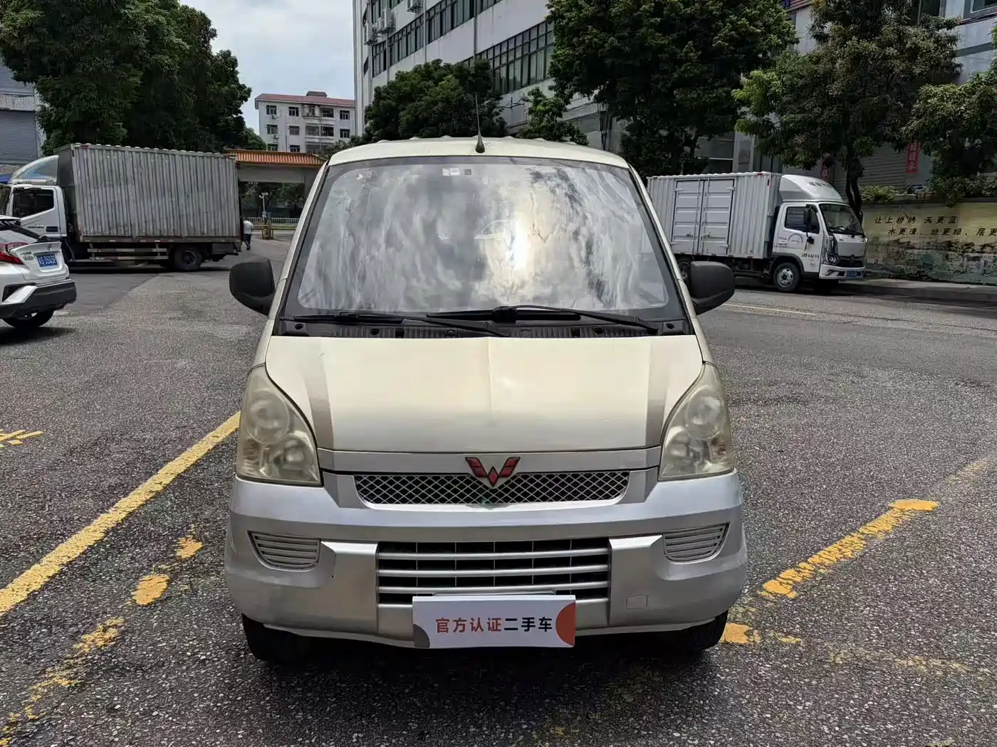 Wuling Motors Wuling Rongguang 2012 2012 1.2L Extended Base Model LJY
