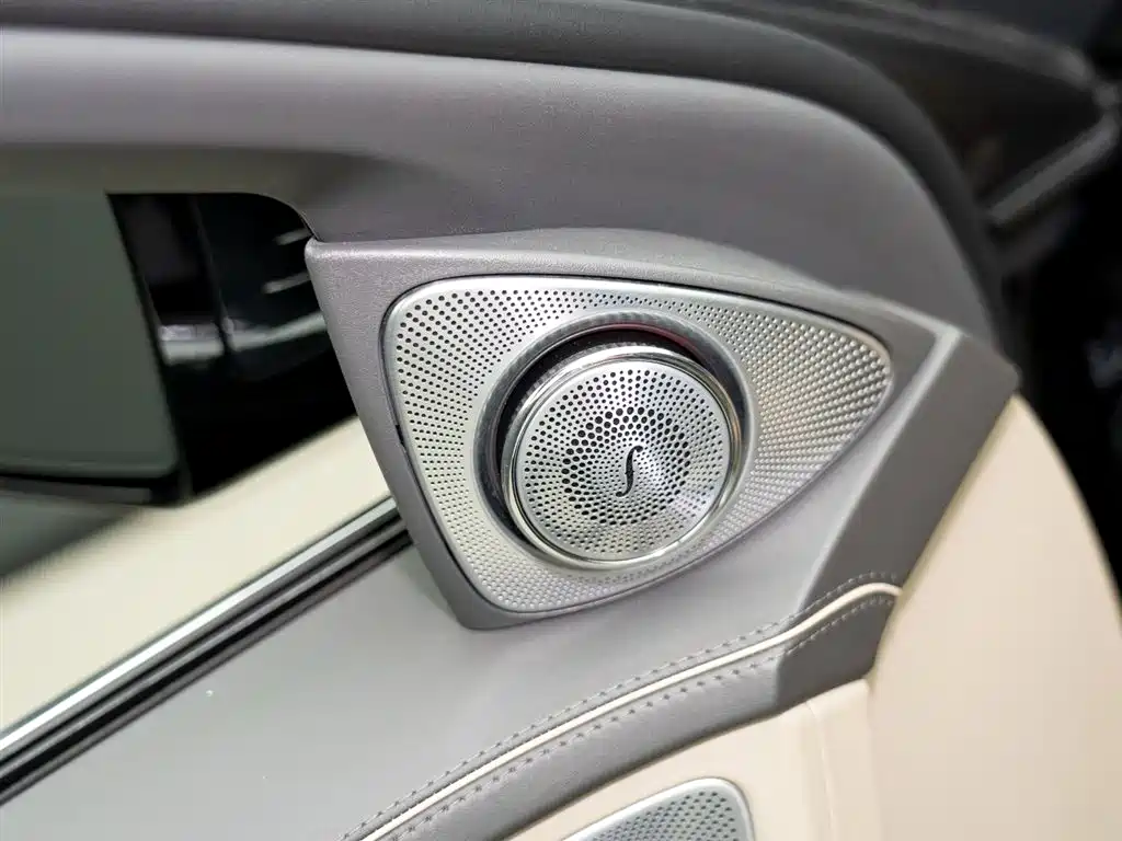 Mercedes-Benz Maybach S-Class 2018 Model S 680 фото 10