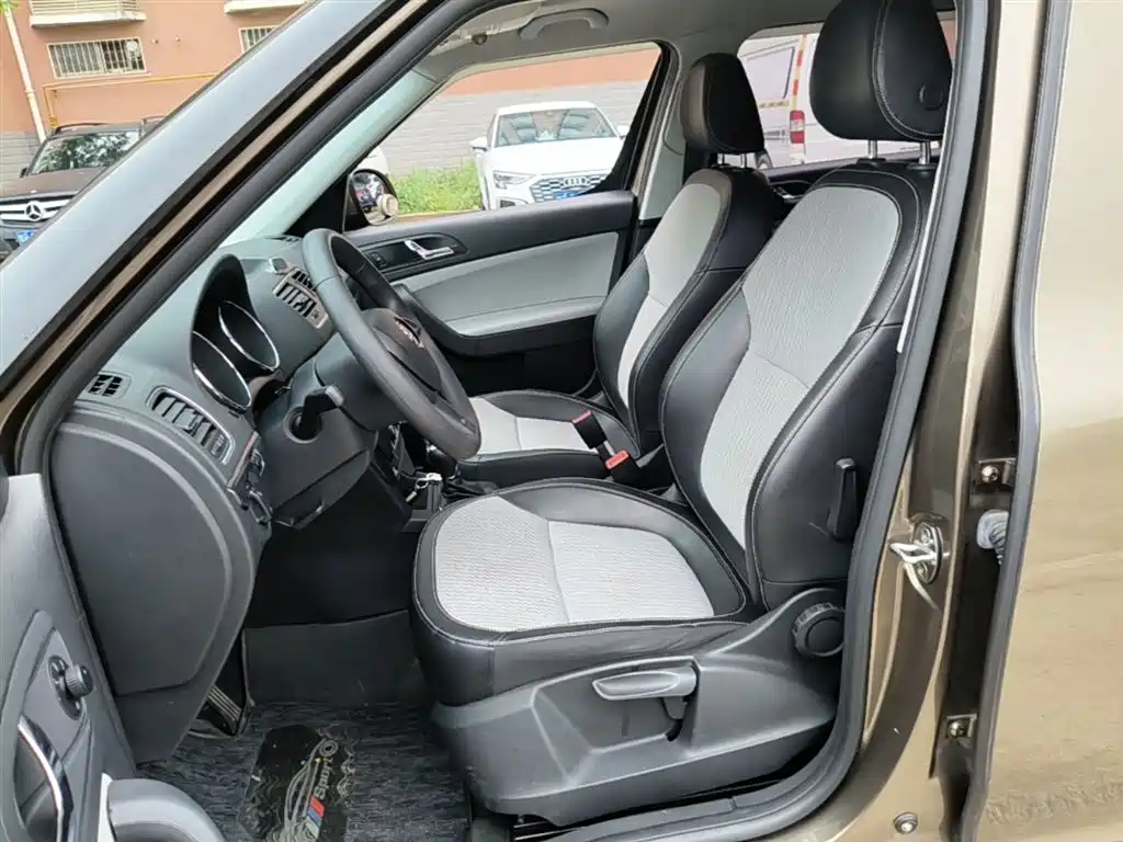 Škoda Yeti 2017 TSI280 DSG Advance фото 15