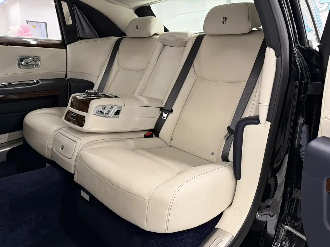 Фото 9 - Rolls-Royce Ghost